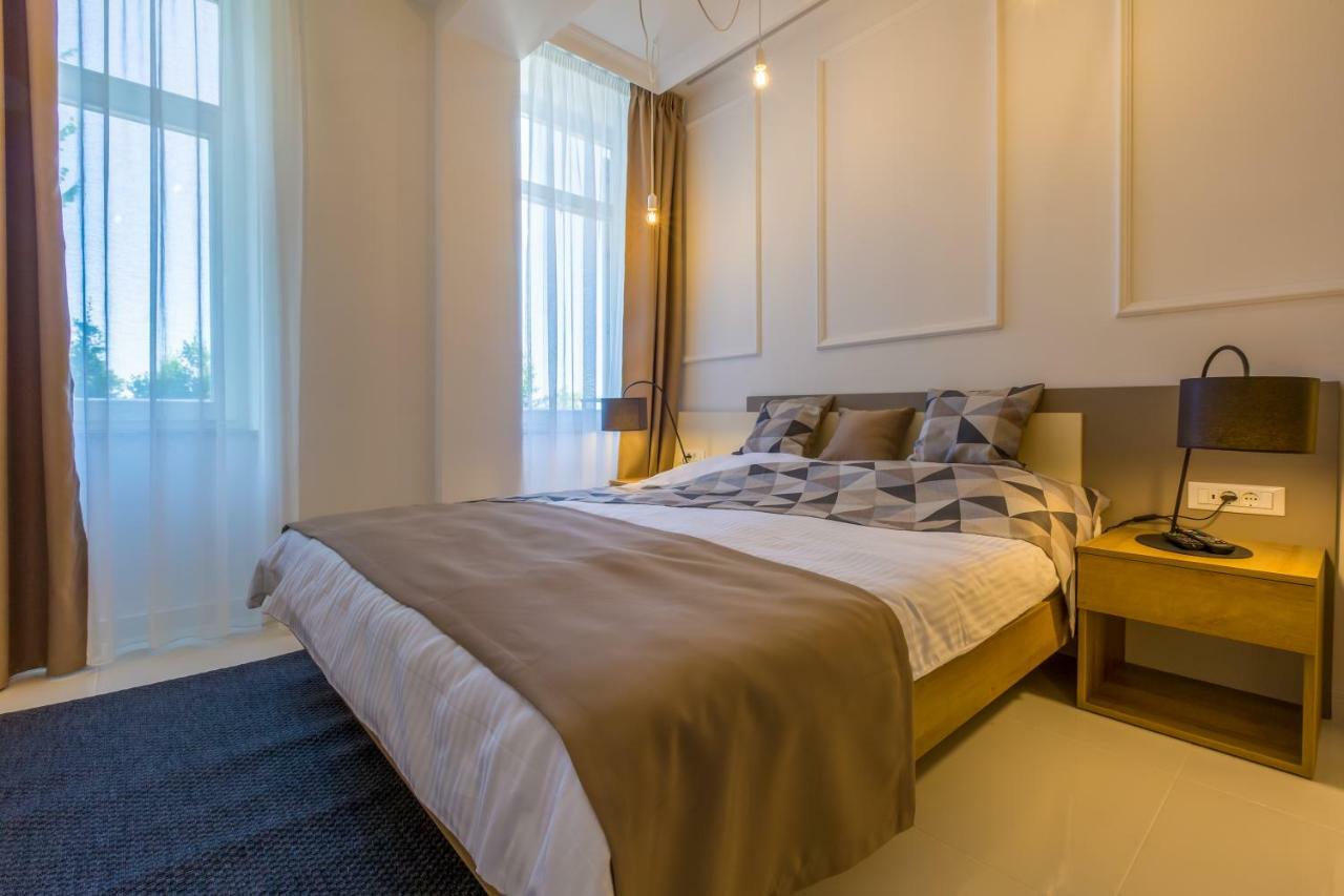 Boutique Apartments "7 Angels" 茨里克韦尼察 外观 照片